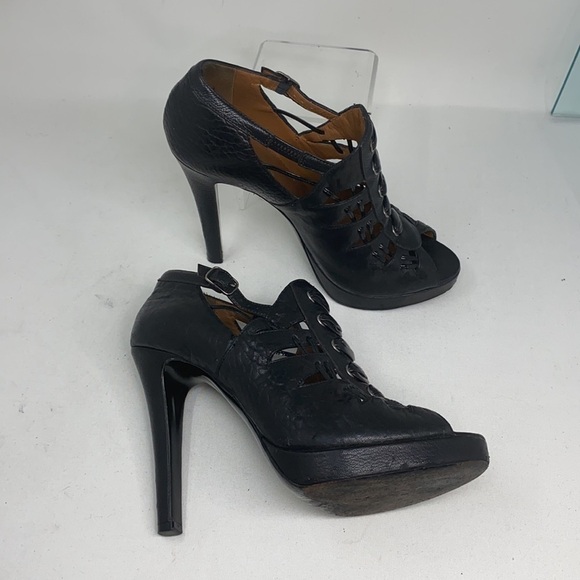 Givenchy 39 Black Leather Peep toe Platform Heel - Picture 6 of 16